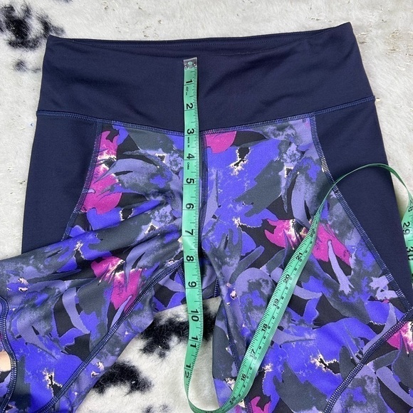 Patagonia Purple Pink Activewear Stretch Yoga Gym Capri Leggings Size Small - Picture 9 of 9